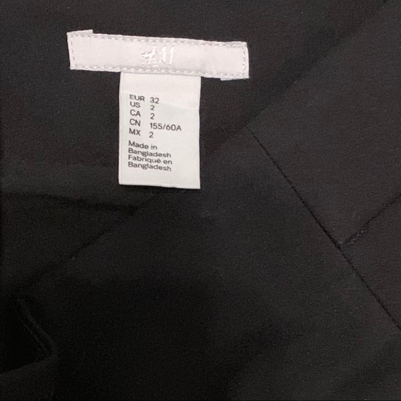 H&M pencil skirt - Picture 3 of 3